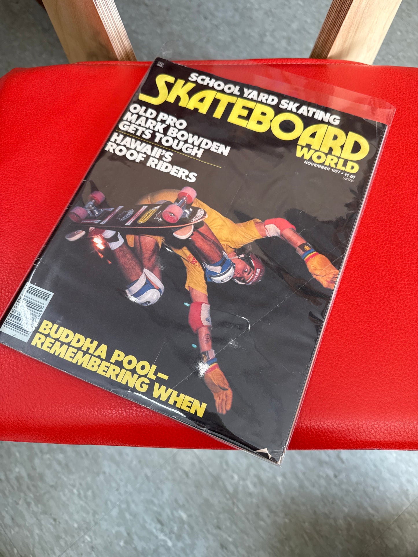 Skateboard World November 1977