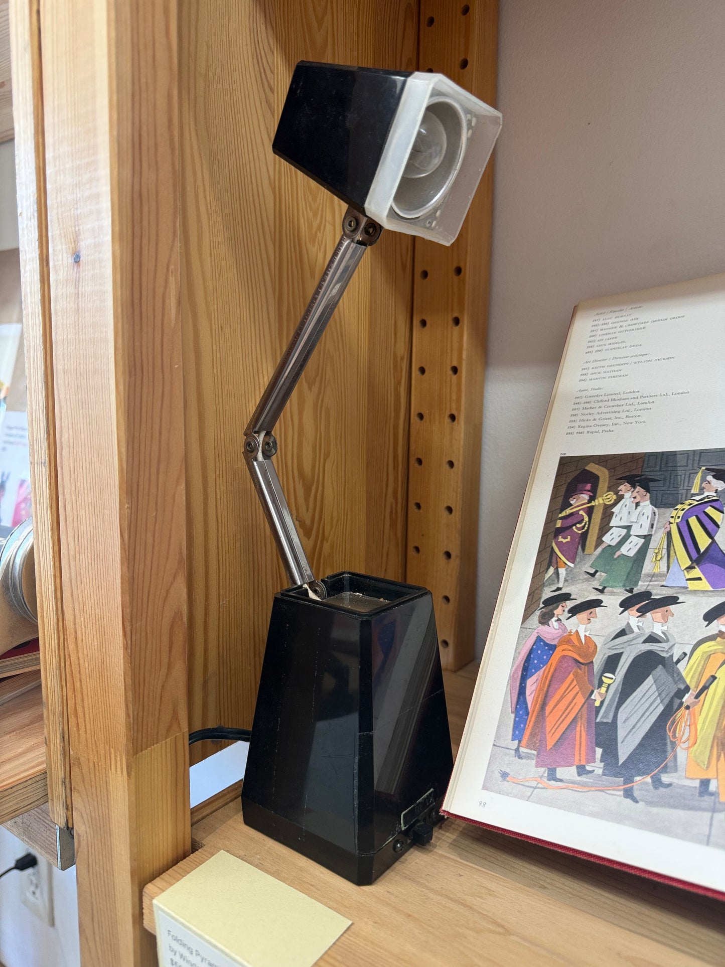 Folding Pyramid Desk Lamp
