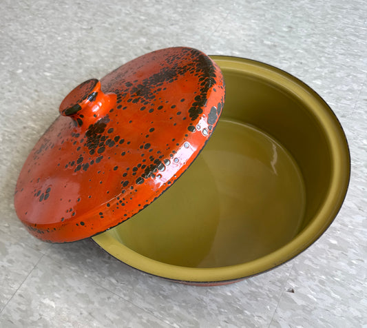 Hanova of Pasadena Large Casserole Dish w/ Lid